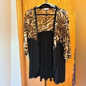 Southern charm, 3 XL, beautiful top. Smoke-free home.